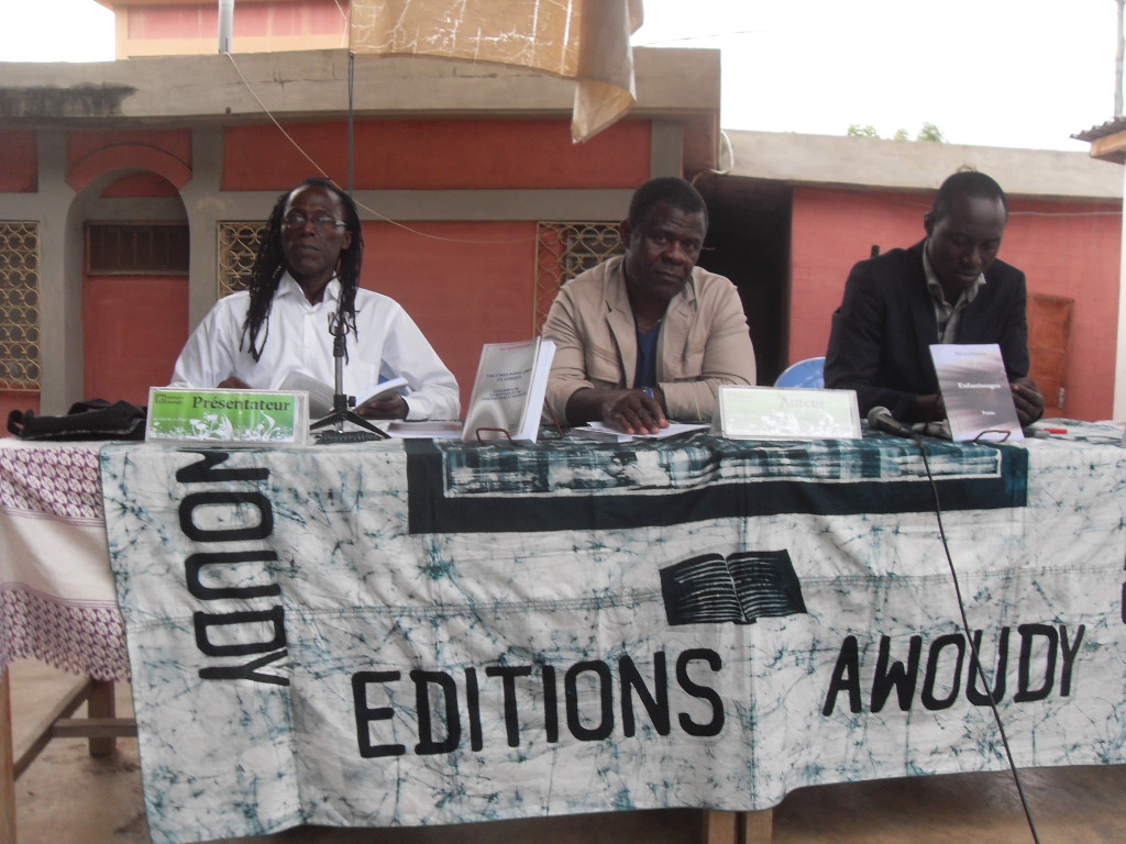 De gauche à droite: Togoata Apedo-Amah, Selom Gbanou